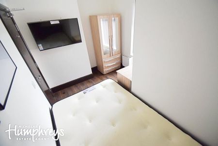 5 bedroom terraced house to rent - Photo 4