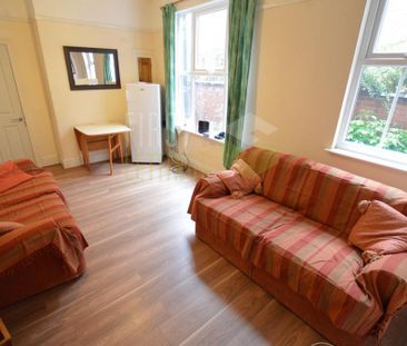 4 bedroom terraced house to rent - Photo 1