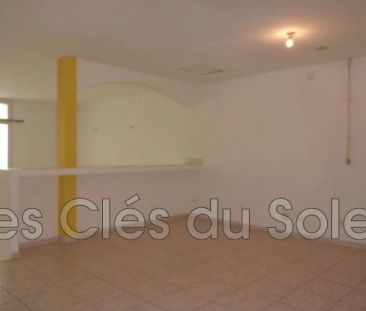 Location appartement 2 pièces 58 m² Toulon - Photo 3