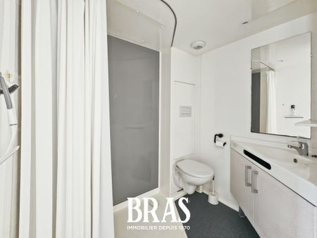 Location Appartement 1 pièce 18m² LA ROCHE SUR YON 85000 - Photo 3