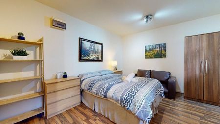 Studio to rent - Photo 2