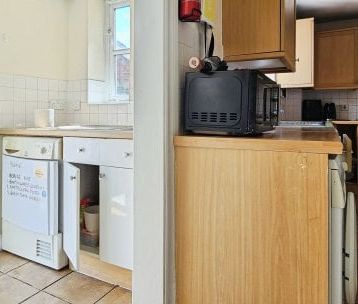 Hatcher Crescent, Colchester - Photo 4