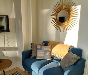 10 Alpha Street, Te Aro - Photo 2