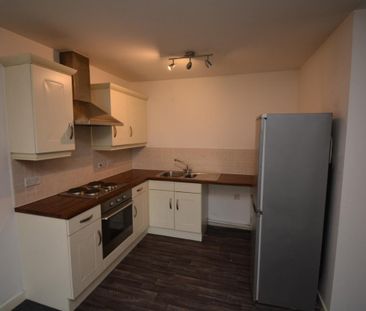 2 bed Flat for Rent - Photo 4