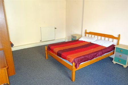 Netherwood Chambers, 1A Manor Row, Bradford, West Yorkshire, BD1 - Photo 2