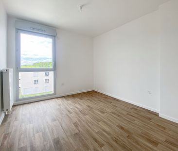 Location appartement 4 pièces, 75.80m², Melun - Photo 1