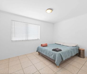 Refurbished Apartment With Ocean View - Photo 3