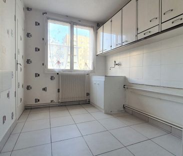 Appartement - 3 pièces - 56,32 m² - Grenoble - Photo 2