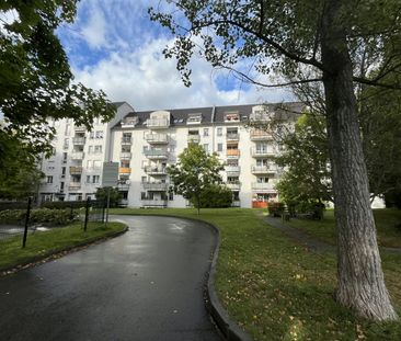 Großzügige 2 Raum-Wohnung mit Balkon wird frisch renoviert - Photo 4