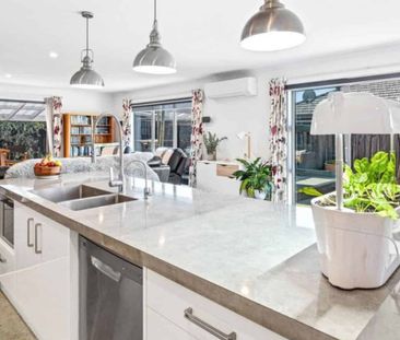 FOUR BEDROOMS - FOXTON - Photo 1
