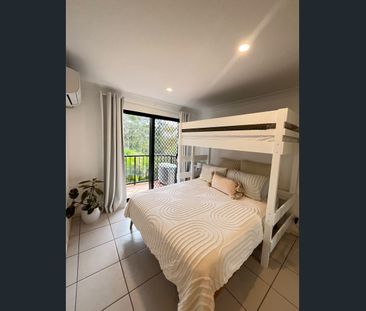 Fully furnished Coastal Living at Magic Mountain Apartments - Photo 6