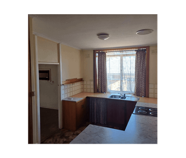 Spacious 3 Bedroom, 1 Bathroom Home for Rent in Para Hills - Photo 2