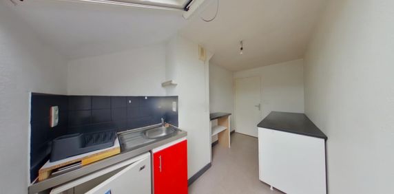 Location Appartement 2 pièces 37m² POITIERS 86000 - Photo 2
