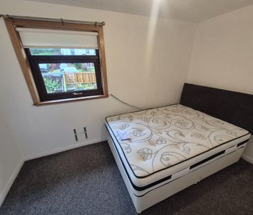 2 bedroom terraced house to rent - Photo 6