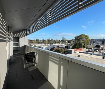 Top Floor, Highly Convenient Location - Photo 2