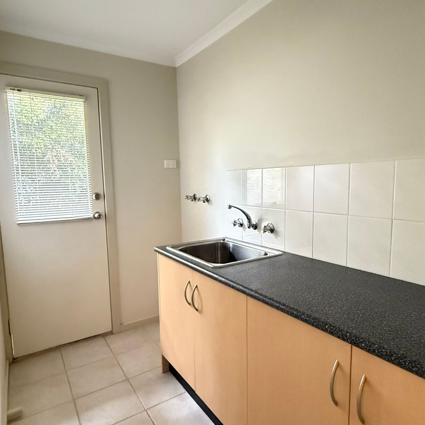 Two Bedroom Unit in the Heart of Noble Park - Photo 1