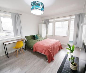 3 Bed Flat, Stuttle House, E1 - Photo 2