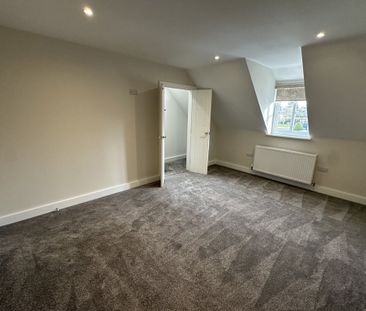 Friday Street - Photo 5