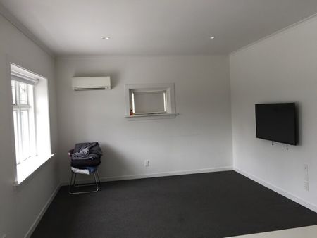 4 Bedroom home in Richmond - Photo 5