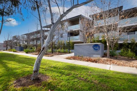 Ground Floor 1-Bedroom Apartment in Prime Belconnen Location - Photo 3