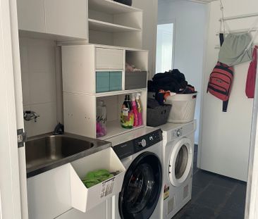 Alexandra Hills - Photo 1