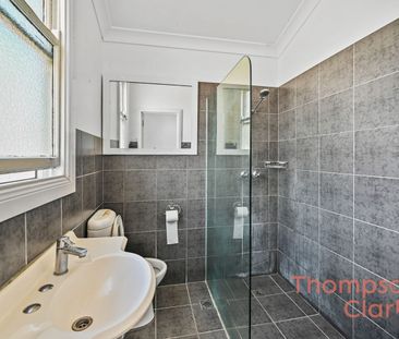 Neat and tidy home in a great location! - Photo 2