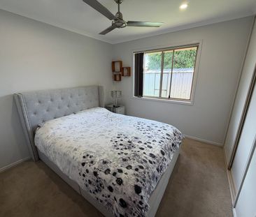 Spacious Family Home in Quiet Cul-de-Sac - Photo 6