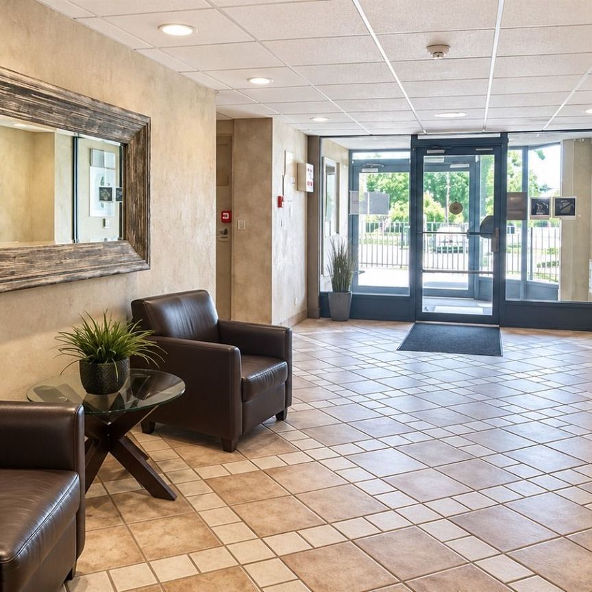 For Lease - 55 Green Valley Drive Unit# 302, Cambridge, Ontario - Photo 1