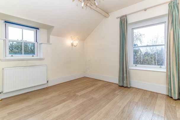 Garth Court, Bicester - Photo 1