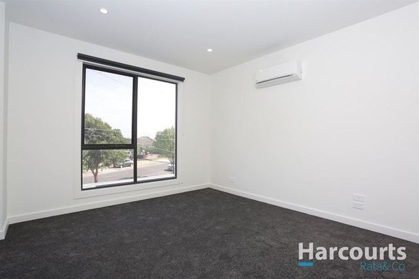 Modern 3-Bedroom Home with Stylish Features in Thomastown - Photo 1