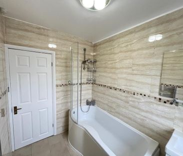 4 bedroom terraced house to rent - Photo 3