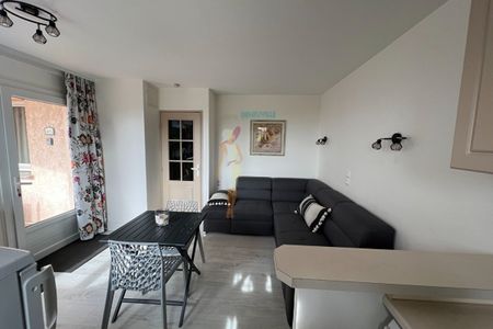 A LOUER : APPARTEMENT T2 - LOCATION HIVERNALE du 04/10/2025 JUS - Photo 3