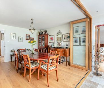 5 bedroom detached house to rent - Photo 4