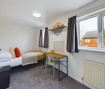 6 bedroom house to rent - Photo 4