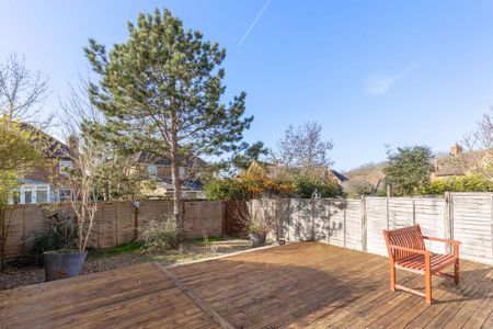 4 bedroom terraced house to rent - Photo 3