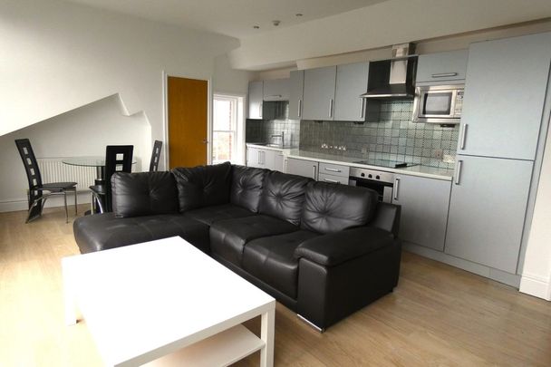 West Cliff, Preston - Photo 1