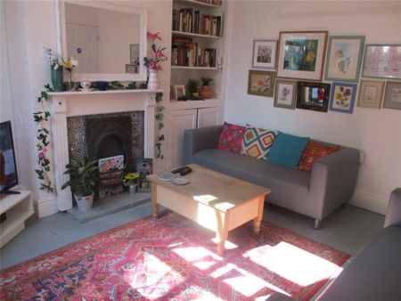 5 bedroom terraced house to rent - Photo 3