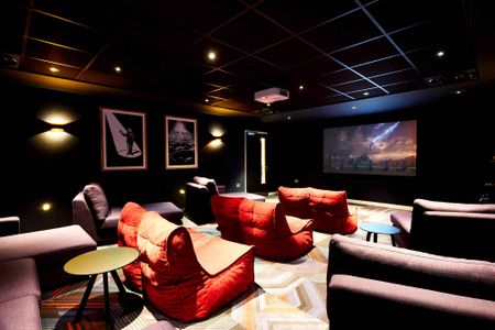 Ultimate Vita - Photo 2