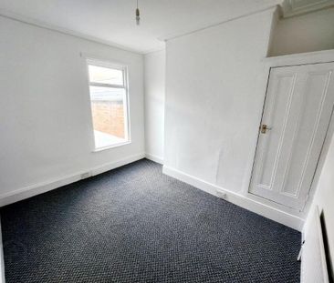 25 Cedar Avenue, Antrim Road, North Belfast, BT15 5AS - Photo 6