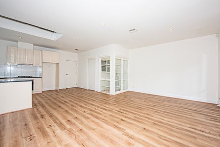 1 Lewisham Lane, Windsor VIC 3181 - House For Rent | Domain - Photo 3