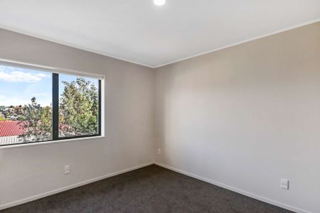 Modern Three Bedroom Home In Goodwood Heights - Photo 4