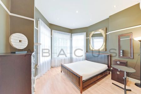 1 Bedroom Flat - Photo 5