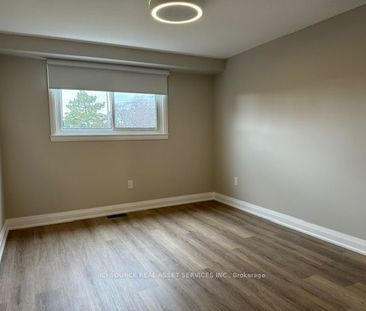 Semi-Detached Home For Lease | W8137332 - Photo 3