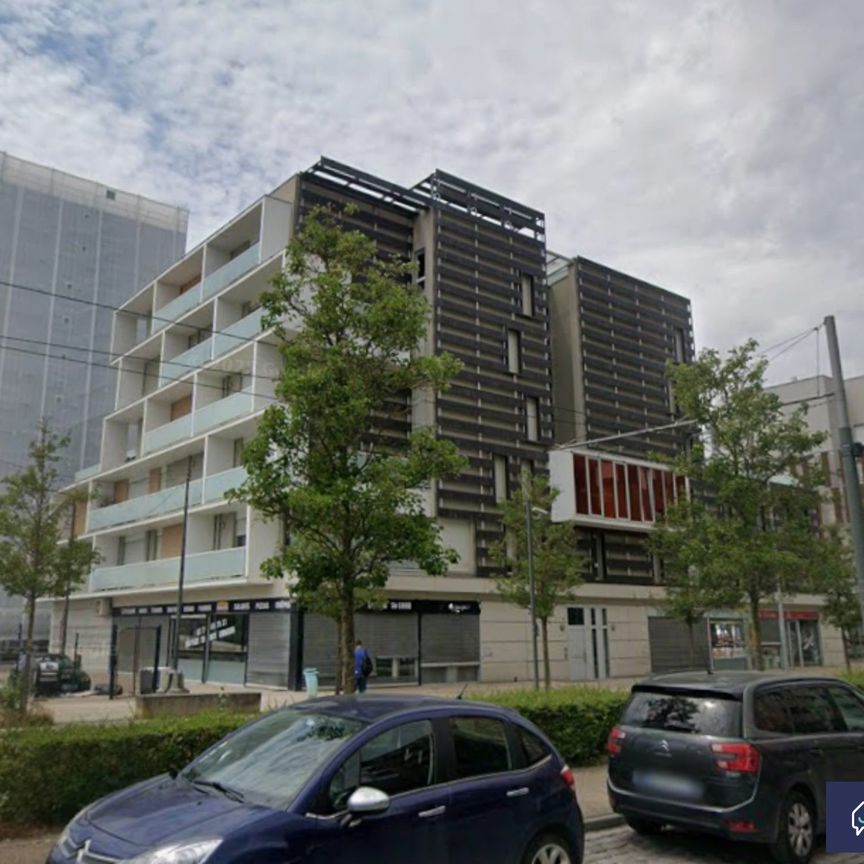 Location Appartement 4 pièces 108m² REIMS 51100 - Photo 2