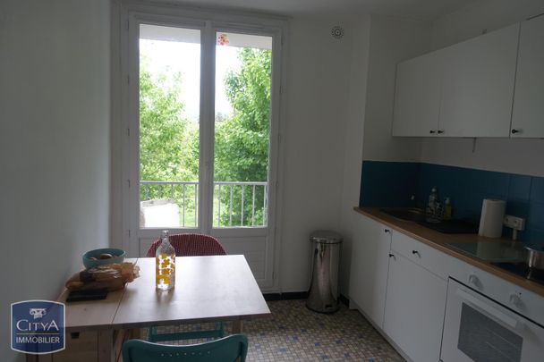 Location Appartement 2 pièces 43m² ST MARTIN D HERES 38400 - Photo 1