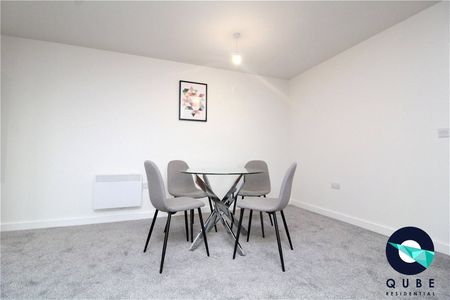 3 bedroom Flat To Rent - Photo 2