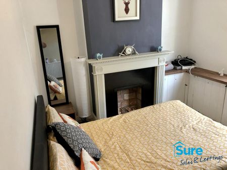 3 bedroom semi-detached house to rent - Photo 2