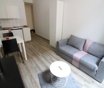 Location Appartement 1 pièce 19m² - Photo 2