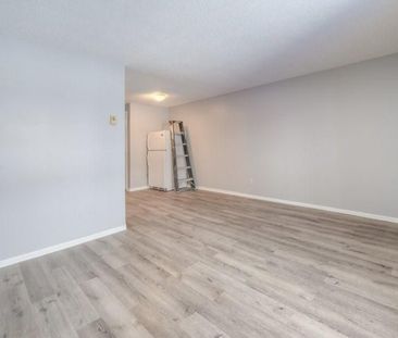 For Lease - 1200 COURTLAND Avenue Unit# 15, Kitchener, Ontario - Photo 3