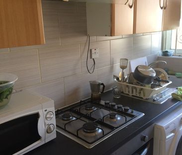 Room in a Shared House, Dawpool Road, NW2 - Photo 4